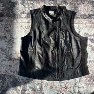 Halogen black leather vest MP